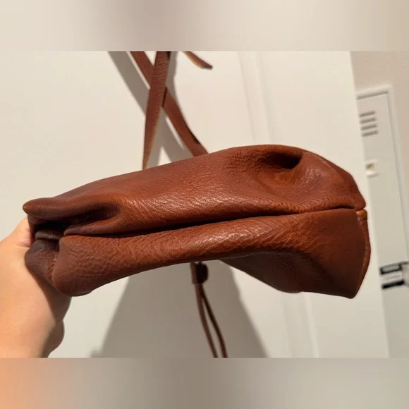 Portland Leather Rich Brown Shoulder Bag - Picture 4 of 7
